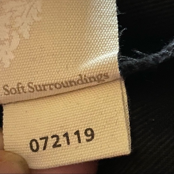 Soft Surroundings Metro Crop Leggings PS 3AW43 - Picture 7 of 8